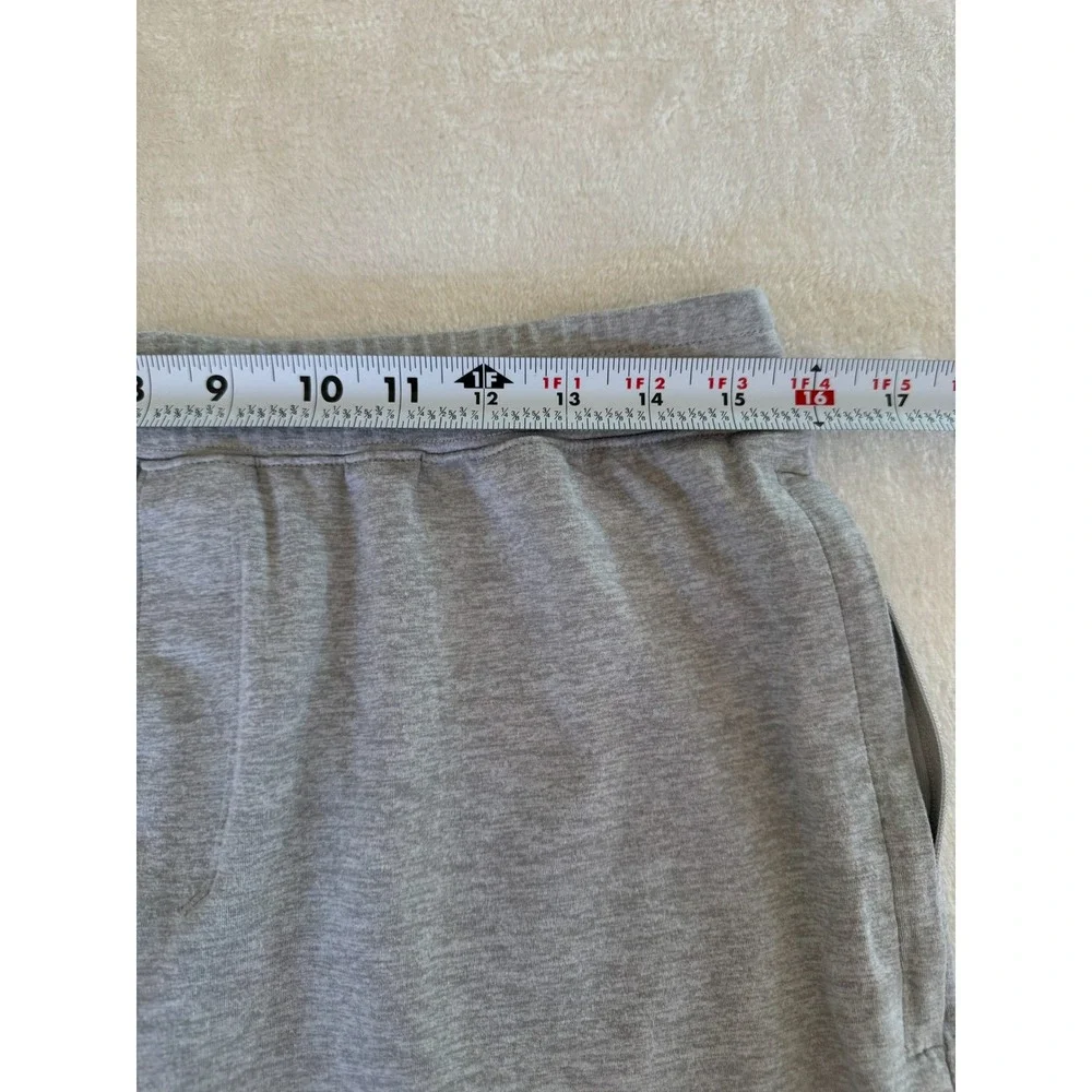 Alo Yoga Gray 6